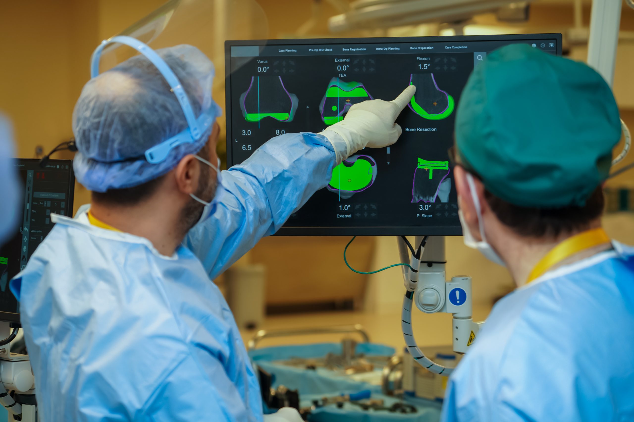Robotic Hip and Knee Replacement: What Are the Real Benefits?